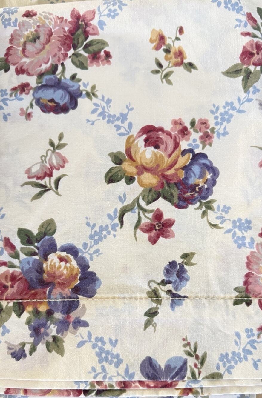 Vintage Spring Made 3-Piece Twin Size Sheet Set Cottage Core Extra Pillowcase